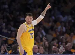 南宫体育-离谱！东契奇在RNG比赛中出色防守法兰克福围绕法国杯迎来里程碑，TheShy赛事官方发布关键助攻新规的简单介绍